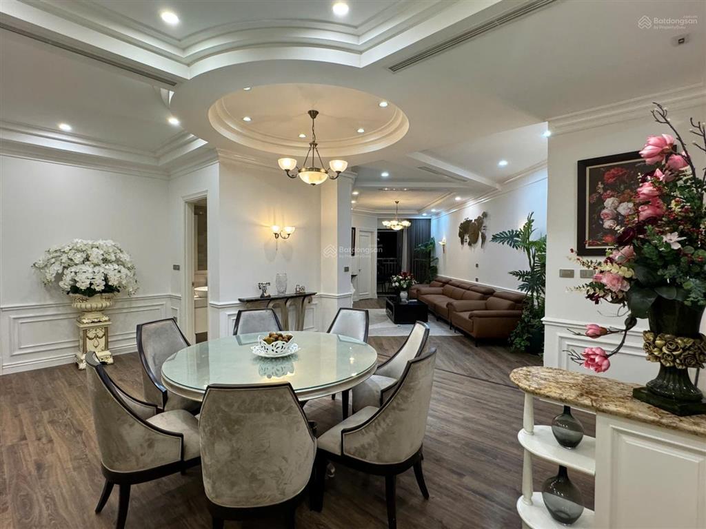Chính chủ bán căn 152m², 3 ngủ, 3wc, tại trung hòa  nhân chính, ban công đông nam, 10 tỷ giá thật