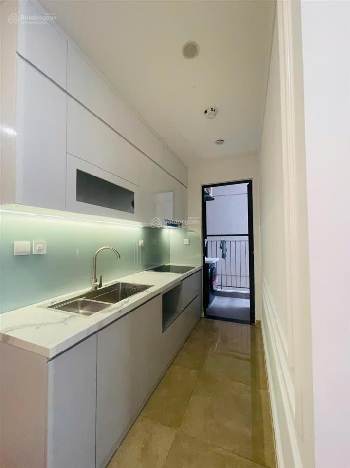 Chính chủ bán căn 3 ngủ 78,5m2 tại bea sky tòa b, full đồ, ban công đông nam, sổ đỏ cất két.