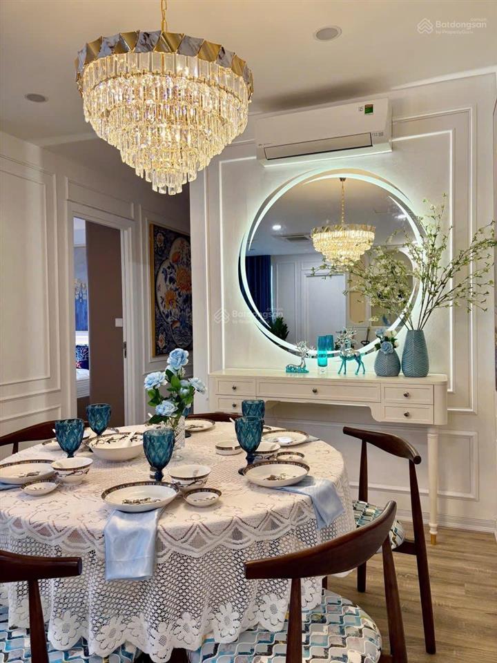 Chính chủ bán căn 3 ngủ 151m², tại trung hòa  nhân chính, tòa 17t5, ban công đông nam, sổ đỏ