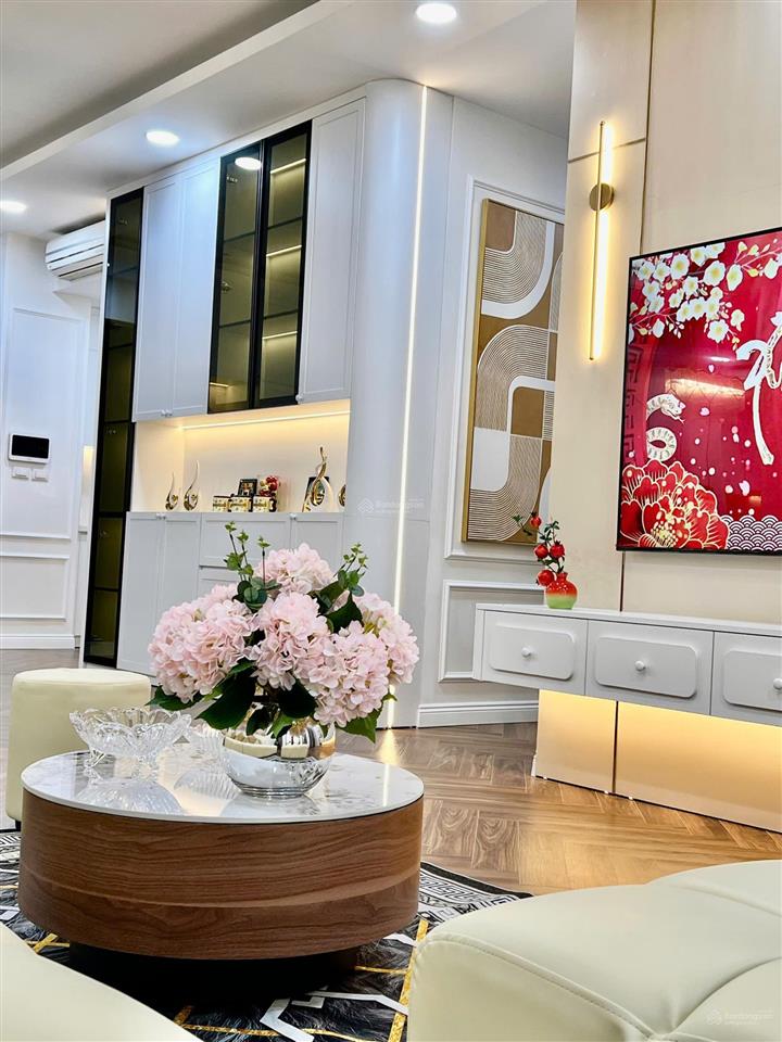 Chính chủ bán căn 3 ngủ, 159m2 tại n05 tòa 25t2, full nội thất, ban công đông nam, sổ đỏ.