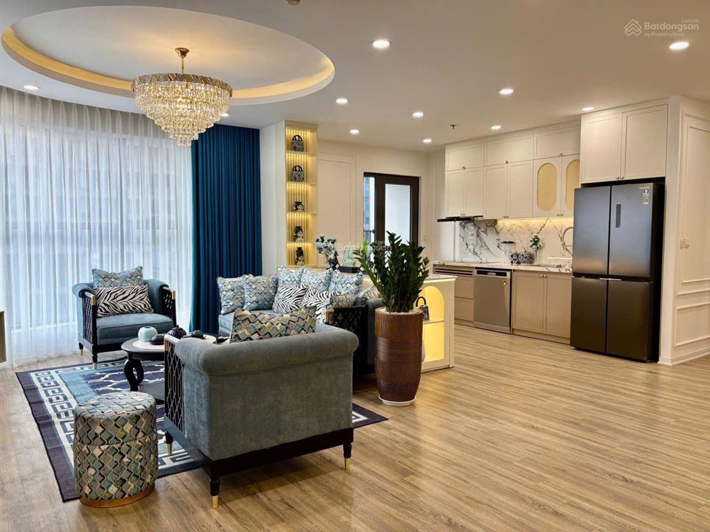 Chính chủ bán căn 3 ngủ, 118m2 tại thanh xuân complex, full nội thất, ban công tây bắc, sổ đỏ