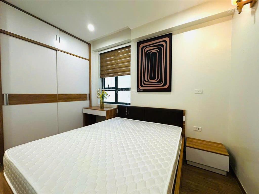 Chính chủ bán căn 2 ngủ tại handi resco, 66m2, ban công đông nam, tòa b, nội thất cơ bản, sổ đỏ