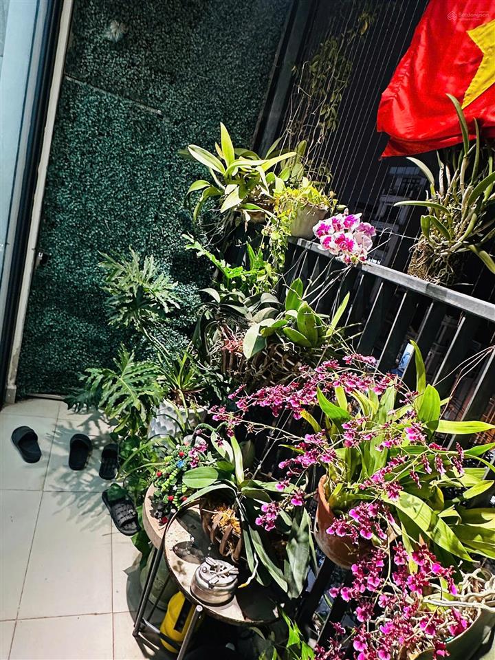 Chính chủ bán căn 3 ngủ 100m2 tại five star tòa g4, ban công bắc, full nội thất, sổ đỏ