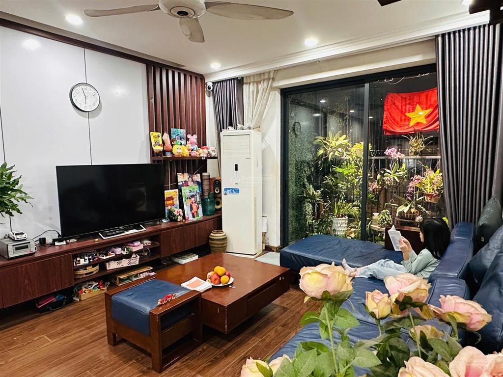 Chính chủ bán căn 3 ngủ 100m2 tại five star tòa g4, ban công bắc, full nội thất, sổ đỏ