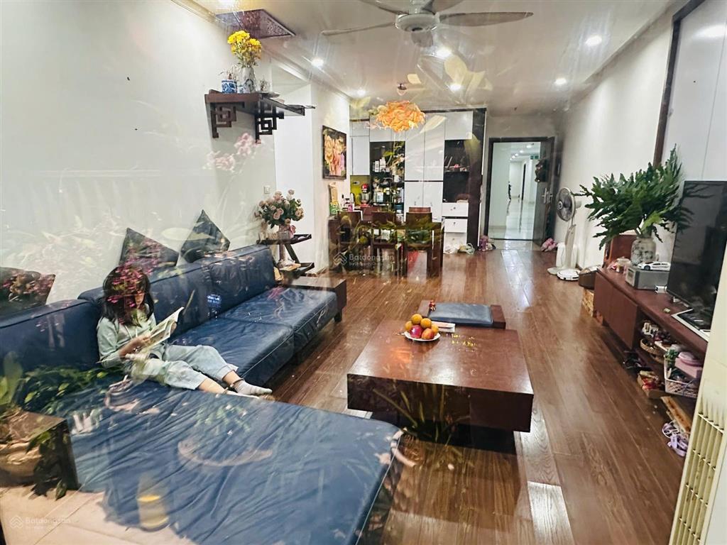 Chính chủ bán căn 3 ngủ 100m2 tại five star tòa g4, ban công bắc, full nội thất, sổ đỏ