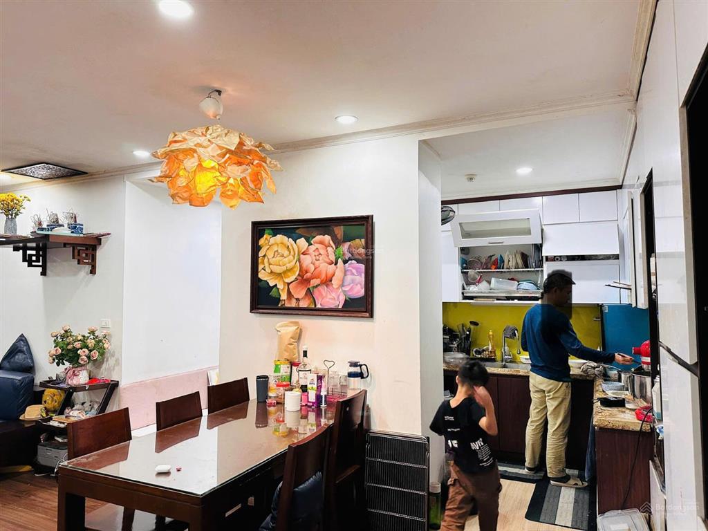 Chính chủ bán căn 3 ngủ 100m2 tại five star tòa g4, ban công bắc, full nội thất, sổ đỏ