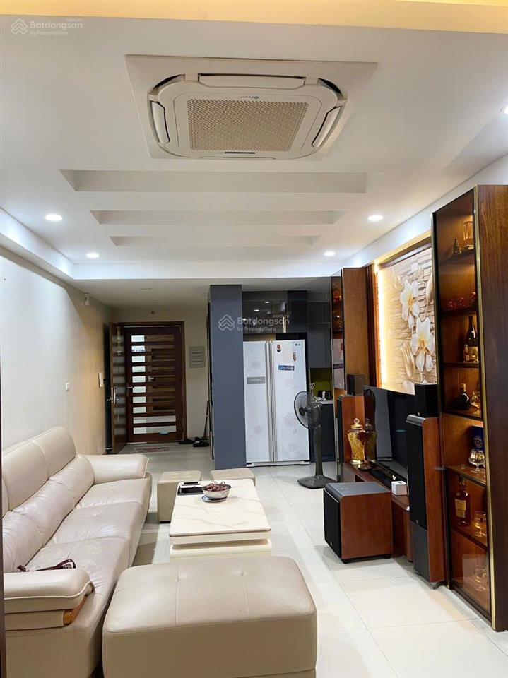 Chính chủ bán căn 2 ngủ, 94m2 tại golden land, tòa c, ban công tây bắc, nội thất cơ bản, sổ đỏ