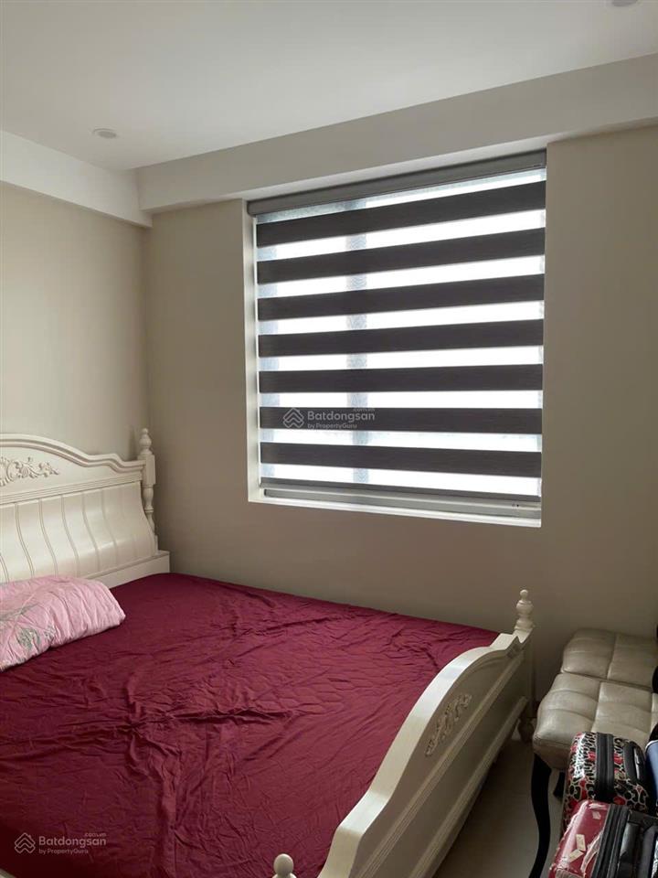 Chính chủ bán căn 2 ngủ, 94m2 tại golden land, tòa c, ban công tây bắc, nội thất cơ bản, sổ đỏ