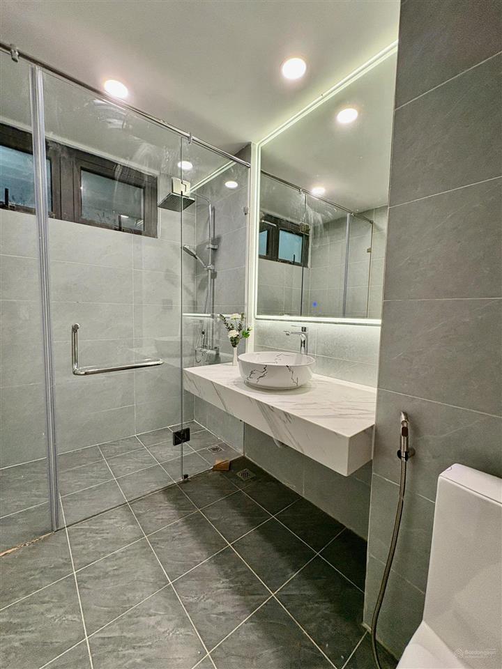 Chính chủ bán căn 3 ngủ 154m2, tòa c mulberry lane, ban công đông nam, full nội thất đẹp, sổ đỏ