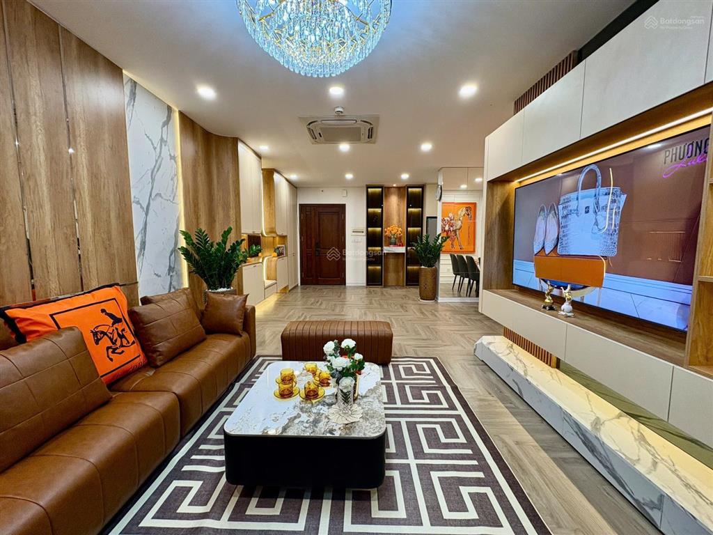 Chính chủ bán căn 3 ngủ 154m2, tòa c mulberry lane, ban công đông nam, full nội thất đẹp, sổ đỏ