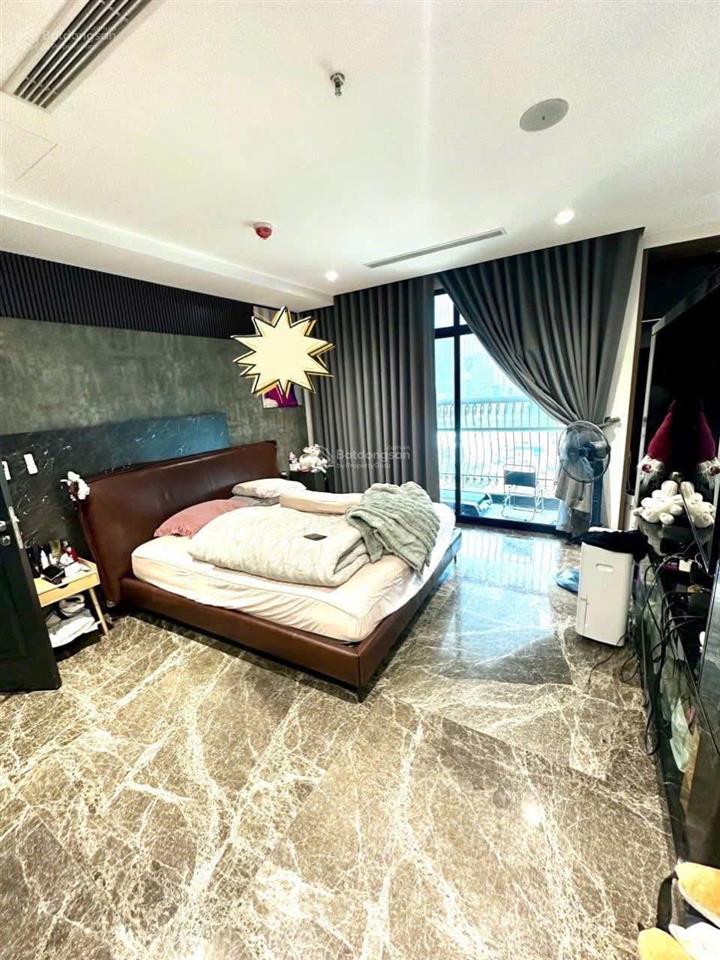 Chính chủ bán căn hộ tại tttm tsq, mỗ lao, 176m2, 4 ngủ, nội thất cơ bản, ban công đông nam, sổ đỏ