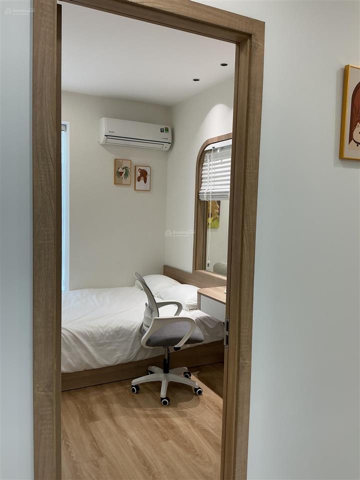 Bán căn hộ chung cư sky garden 3, diện tích 72m2 thông thủy, nhà mới full nội thất