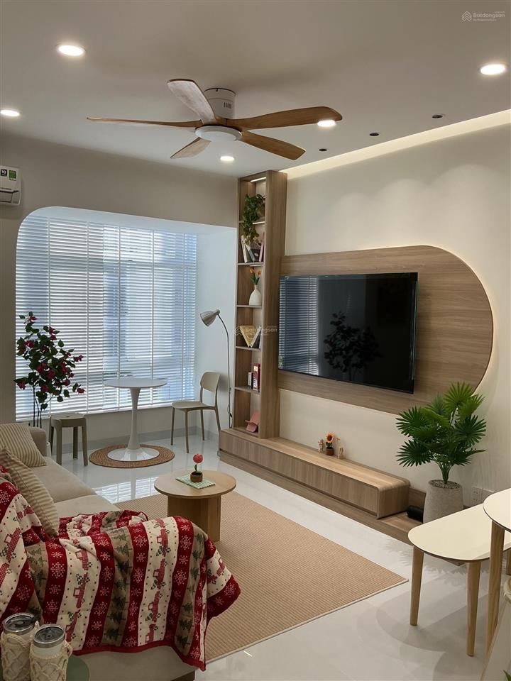 Bán căn hộ chung cư sky garden 3, diện tích 72m2 thông thủy, nhà mới full nội thất