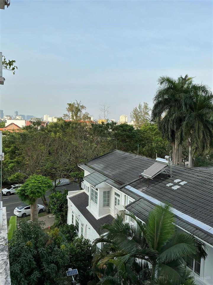 Bán căn hộ chung cư sky garden 3, diện tích 72m2 thông thủy, nhà mới full nội thất