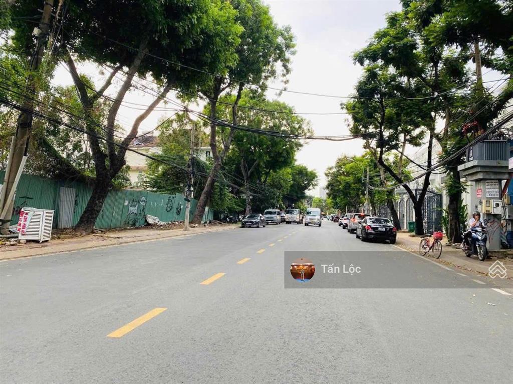 Giảm sâu 40 tỷ  285 tỷ về 245 tỷ  góc 2mt nguyễn văn hưởng  thảo điền q2  ngang 30m siêu hiếm
