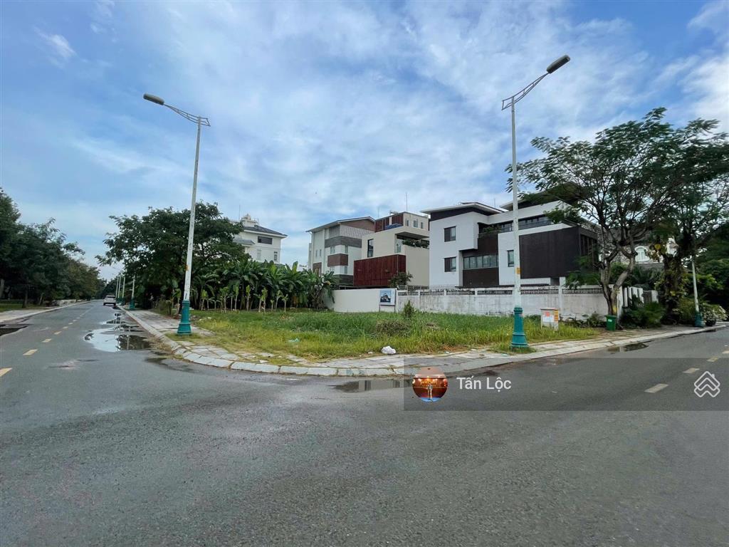 Siêu phẩm góc 2mt p. an phú, q2. dt 15x25m cn 340m2, ctxd hầm 4 tầng chỉ 40 tỷ  quá rẻ