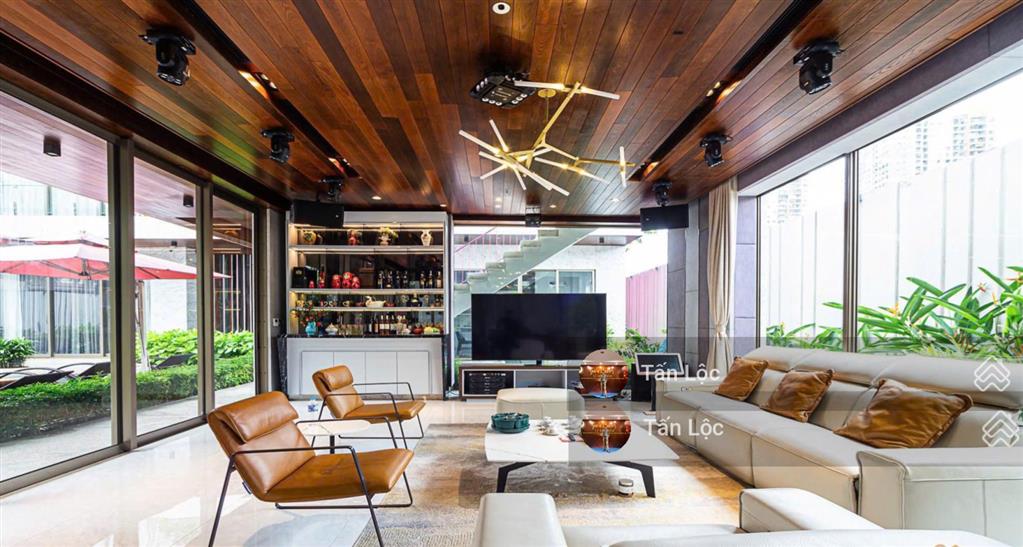 Siêu phẩm villa 2 mặt tiền view trực diện sông quận 2 cực vip  1115m2 ngang 30m giá chỉ 385 tỷ