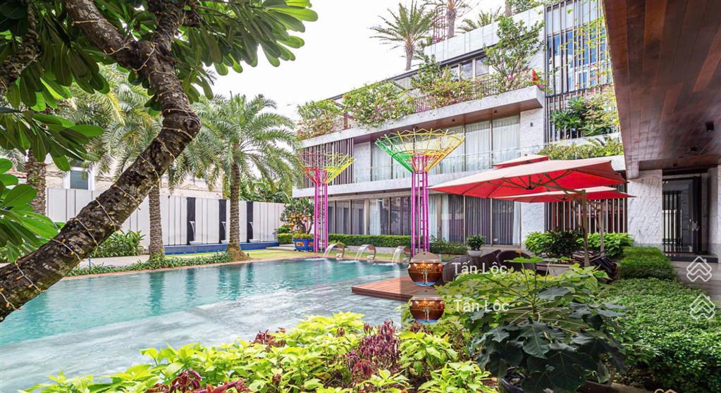Siêu phẩm villa 2 mặt tiền view trực diện sông quận 2 cực vip  1115m2 ngang 30m giá chỉ 385 tỷ