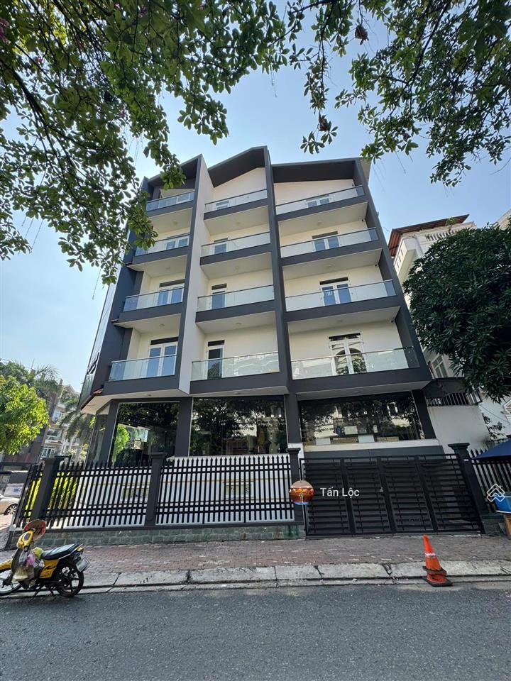 Ngay xn  góc 2mt  ctxd  hầm 7 tầng  340m2 giá chỉ 56 tỷ  gần sông mát mẻ, đầy đủ tiện ích