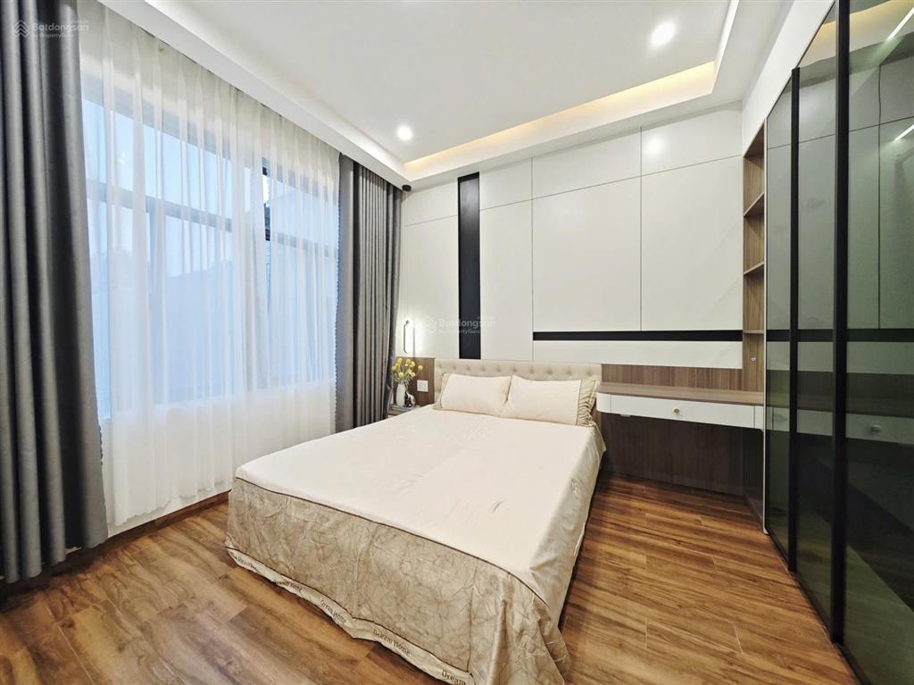 Bán nhà mặt phố 3 tầng full nội thấtđường 5m5 cổ mân mai 3, hòa xuân, đà nẵng