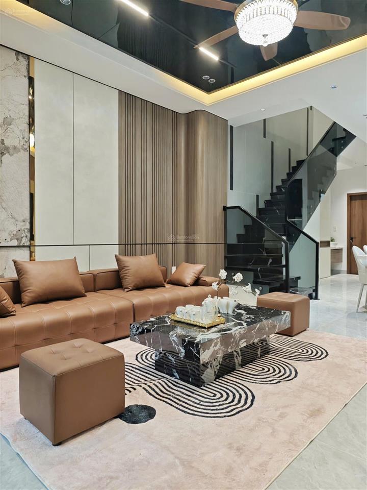 Bán nhà mặt phố 3 tầng full nội thấtđường 5m5 cổ mân mai 3, hòa xuân, đà nẵng