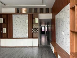 Bán nhà 2 tầng mặt tiền đường trịnh khắc lập, gần biển liên chiểu, chỉ 5 tỷ 650 tl