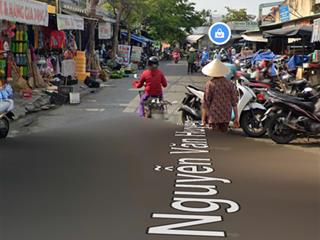 Bán nhà 2 mặt tiền trước sau đường nguyễn văn huyên, đối diện chợ cẩm lệ, chỉ 10 tỷ 5