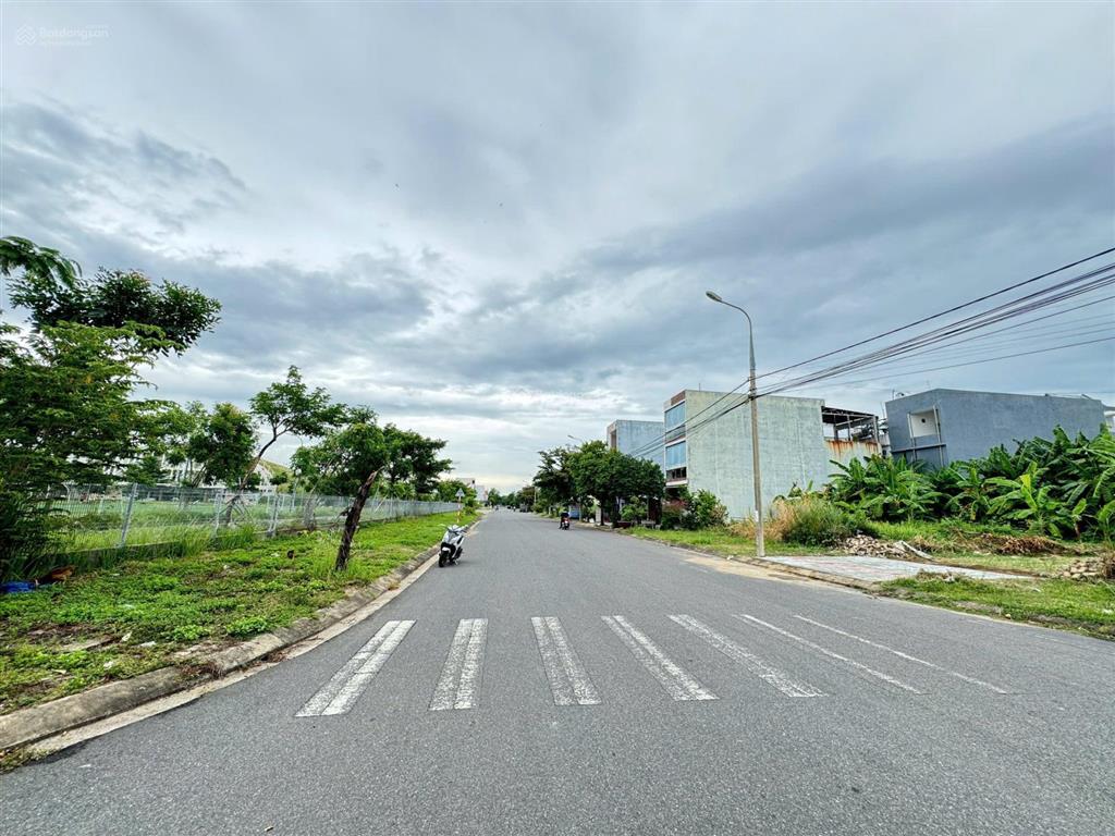 Bán đất mặt tiền đường (10.5m) đô đốc lân, hòa xuân gần thpt nguyễn văn thoại, chỉ 5 tỷ 5 tl