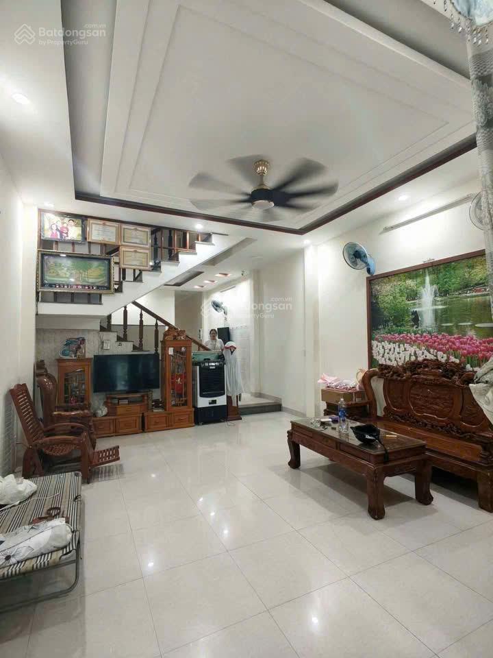 Mặt tiền bàu gia thượng 1, nhà 2 tầng + tum đẹp kiên cố  dt 108m2, giá 6 tỷ 3