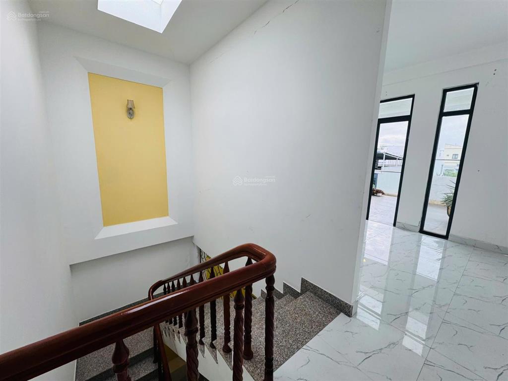Bán nhà 4 tầng mặt tiền đường dương bá trạc trung tâm hải châu giá chỉ 9,x tỷ tl