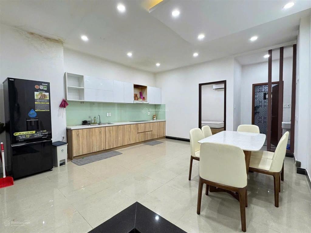 Bán nhà 2 tầng mới mặt tiền đường nguyễn khang  ngay hà huy tập + huỳnh ngọc huệ