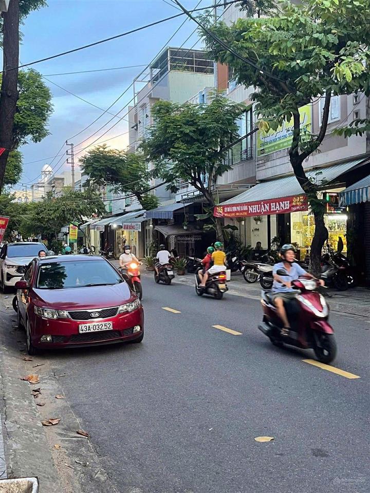 Bán nhà mặt tiền đường thái thị bôi đối diện chợ. dt 100m2  giá 7 tỷ 950 tl