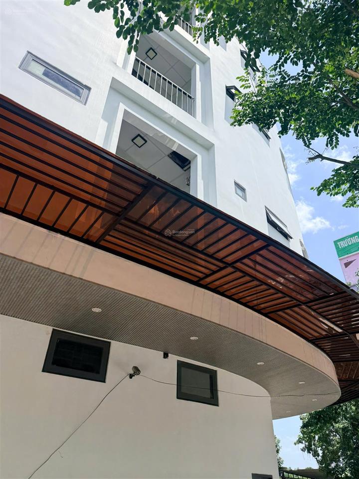 Bán tòa căn hộ dòng tiền khủng mặt tiền phạm viết chánh 195m2 28 phòng 85tr/tháng