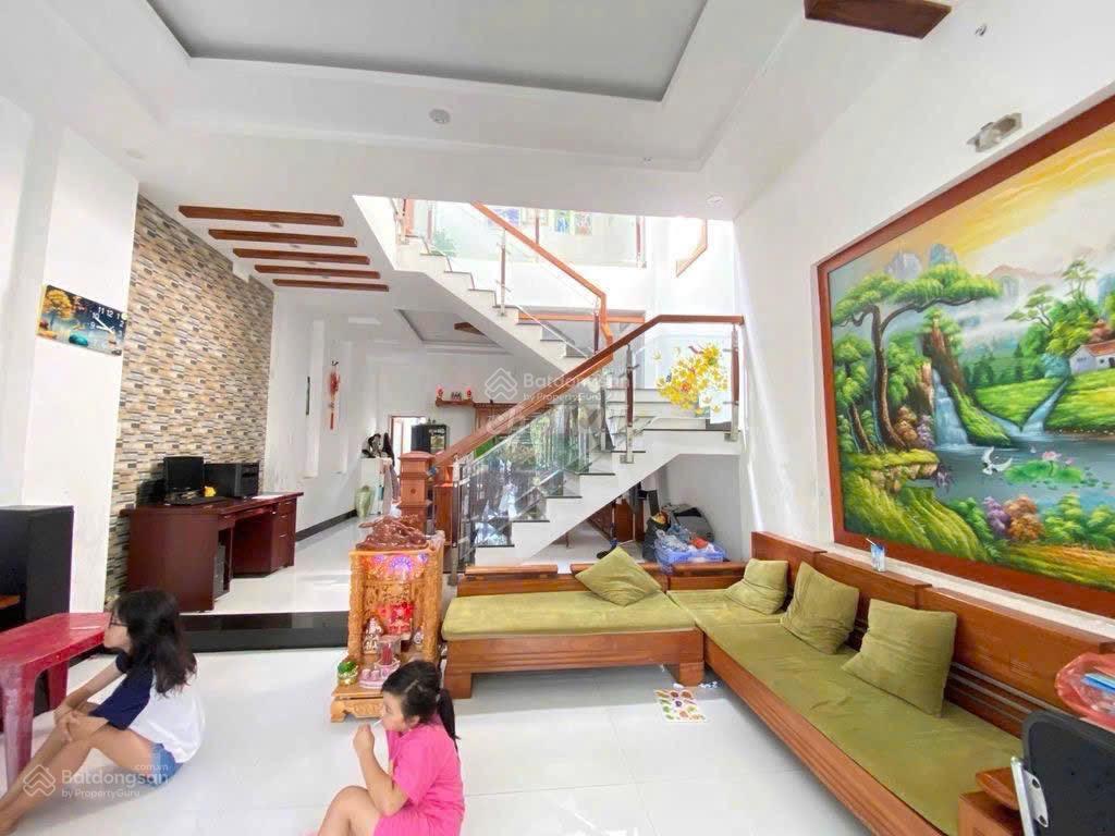 Bán nhà 2 tầng 2 mê mặt tiền cổ mân lan 2, hòa xuân, gần đại siêu thị aeon mall  giá chỉ 4 tỷ 8 tl