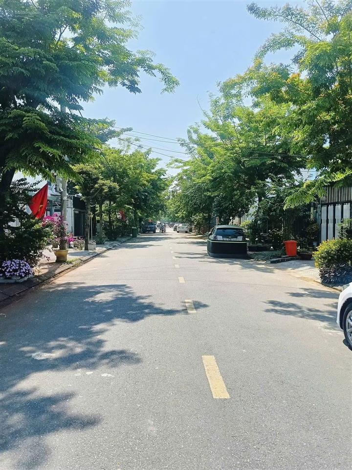 Bán lô đất mt đường trần kim xuyến  hòa xuân  vị trí đẹp chỉ 5 tỷ 6