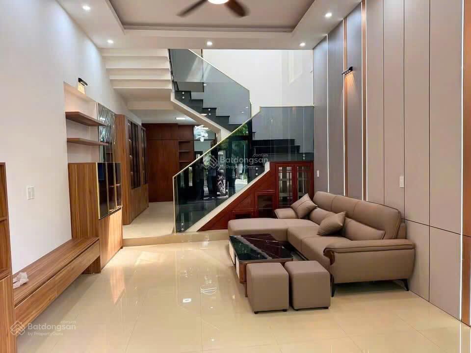 Bán nhà 2 tầng 2 mê mt đường lê thiệt, gần biển hòa minh, liên chiểu, giá chỉ 6 tỷ 650 tl
