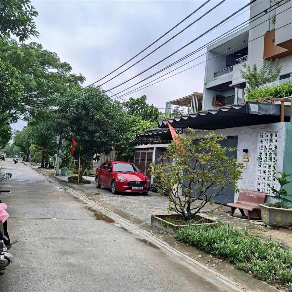 Bán đất (ngang 6m) đường đá bàn 5  hòa xuân, gần trường học, dt 6x20m, giá 3 tỷ 250 triệu