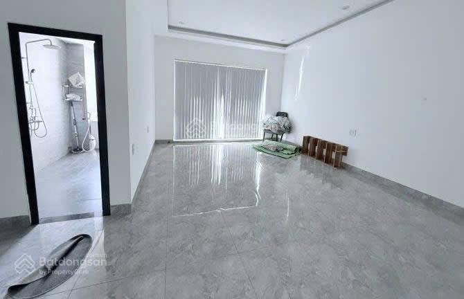 Cho thuê nhà 4 tầng mặt tiền nại nam, hòa cường, hải châu, dtsd 600m2, giá 35 tr/tháng