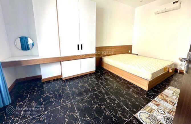Bán tòa căn hộ mới và spa 6 tầng mới cứng  dt 262m2 ngang 10m  khu phố hàn