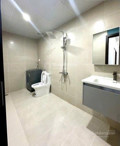 Bán tòa căn hộ mới và spa 6 tầng mới cứng  dt 262m2 ngang 10m  khu phố hàn