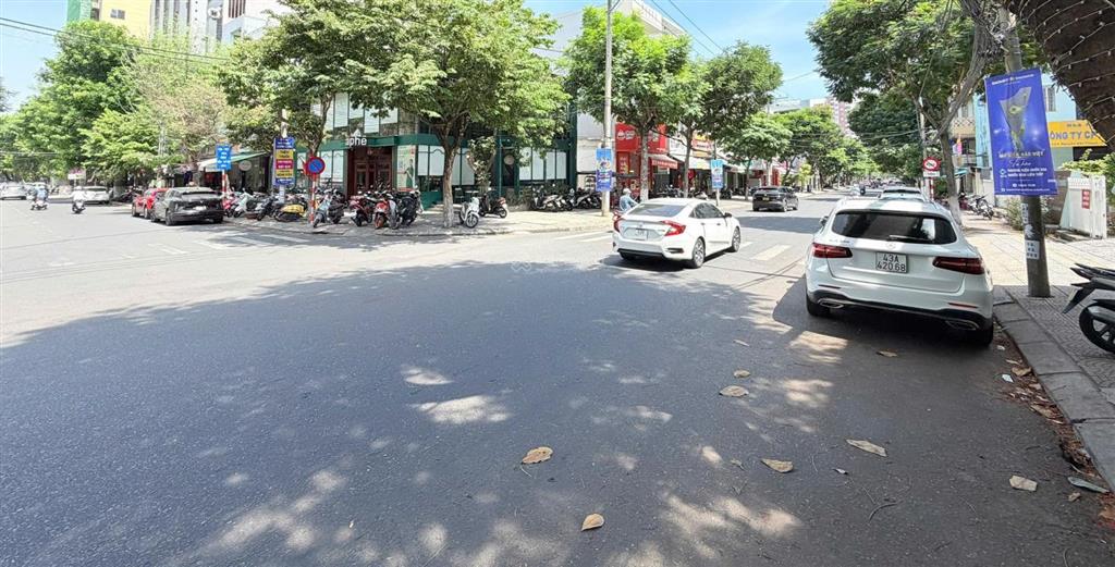 Bán nhà mặt tiền đường nguyễn chí thanh, hải châu, gần cầu sông hàn, dt 123m2, giá 16 tỷ 8 tl