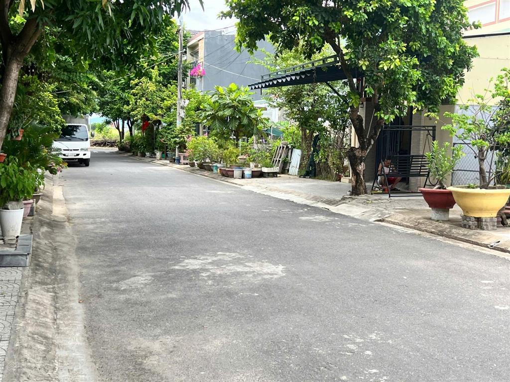 Bán đất mt đường liêm lạc 25, hòa xuân, khu nam cẩm lệ, dt 5x23m, giá 3 tỷ 850 tl