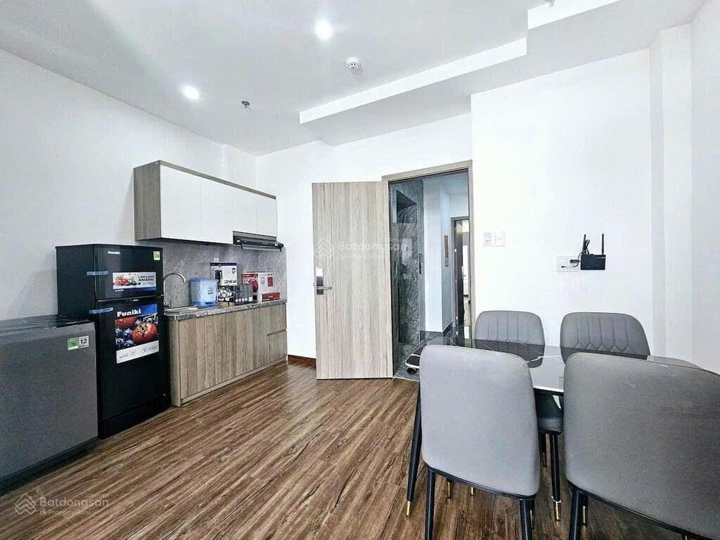 Bán tòa căn hộ, khách sạn 6 tầng mặt tiền lê văn quý 148m2 ngang 9m dt 160 tr/tháng