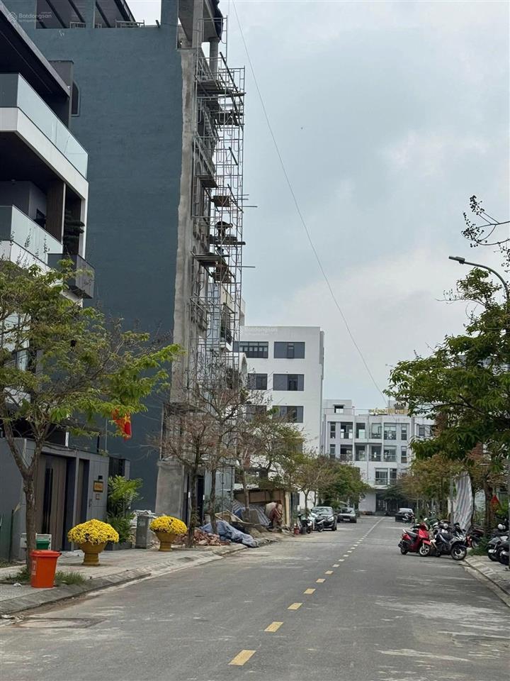 Bán đất mặt tiền đường hòa phú 21, khu e, sát nguyễn sinh sắc, hoàng thị loan, giá 5 tỷ 5 tl