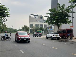 Bán đất ( 10mx14m) mặt tiền phạm văn ngôn khu dân cư 1.8ha bình khánh