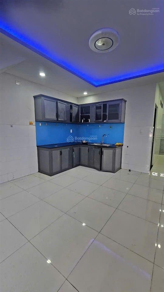 Lien khu 56 bình tân .422 đúc lững.2pn2wc. đuong 7m xe ngủ trong nhà.nhà mới