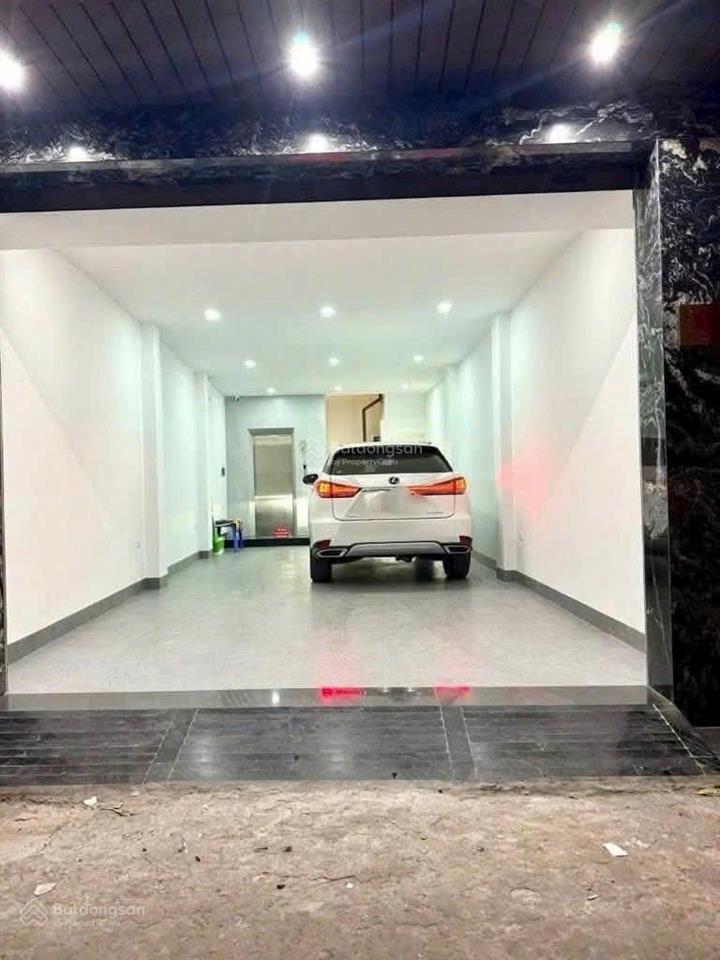 Bán nhà siêu đẹp ngọc lâm dt 62m2, 7 tầng, mt 4.5m, gara, lô góc, thang máy, full nội thất.