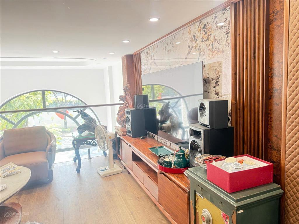 Bán mặt phố ái mộ, phú hựu, bồ đề dt 45m2, 8 tầng, mt 4.5m , thang máy, vỉa hè kinh doanh