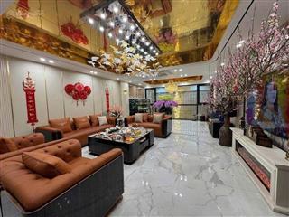 Siêu phẩm nhà phố trạm, cổ linh. dt 95m2, 8 tầng, mt 5.5m, 2 thoáng, gara ô tô, thang máy, full đồ