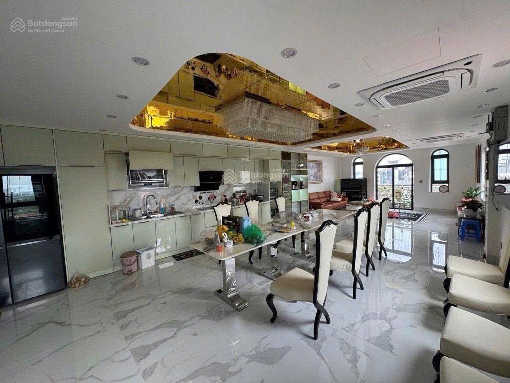 Siêu phẩm nhà phố trạm, cổ linh. dt 96m2, 8 tầng, mt 5.5m, 2 thoáng, gara ô tô, thang máy, full đồ